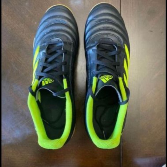 Adidas copa soccer shoes - Picture 1 of 4